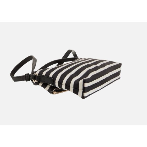 Kate Spade STORYBOOK Classic Nylon Mini Carson Crossbody EUC - Picture 4 of 13